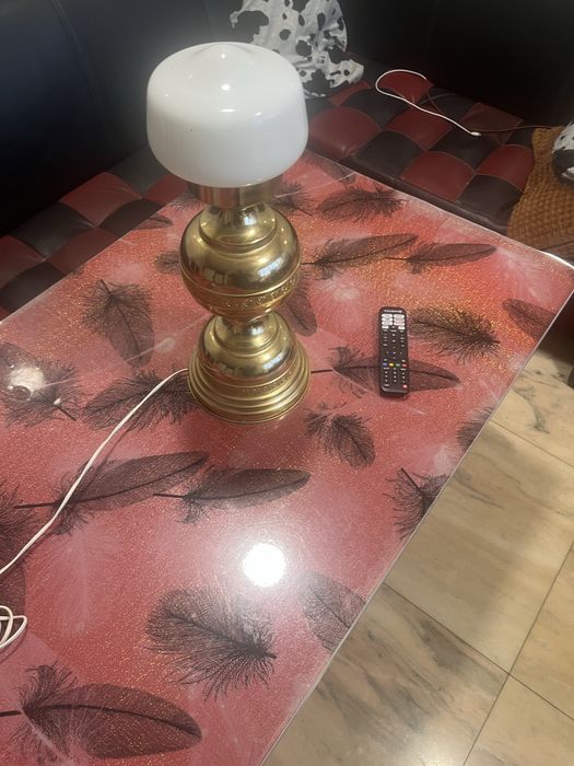 Vand veioza foarte veche