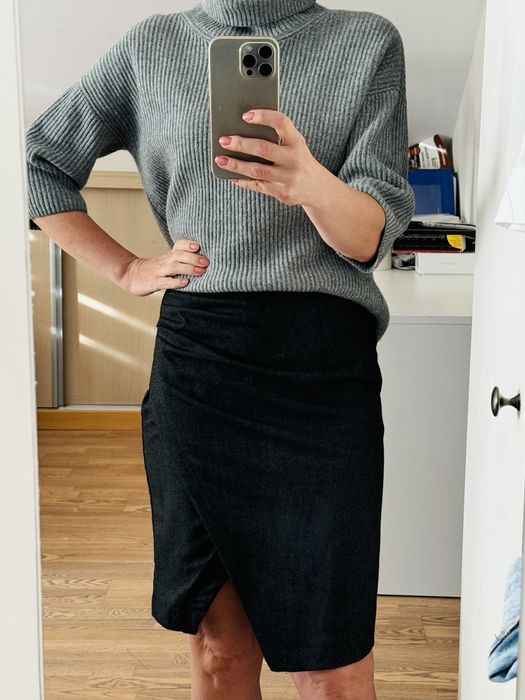 Fusta Armani cu ralie inalta perecuta