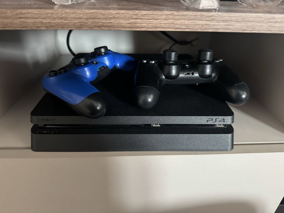 Ps4 Play Station 4 slim 1Tb