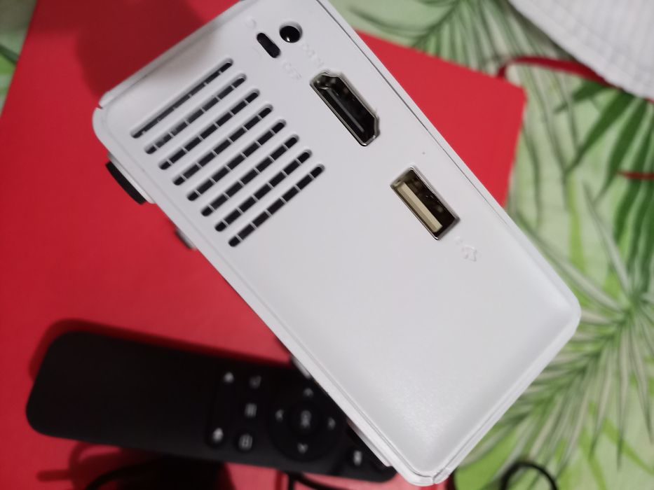 Mini videoproiector portabil protecție Led