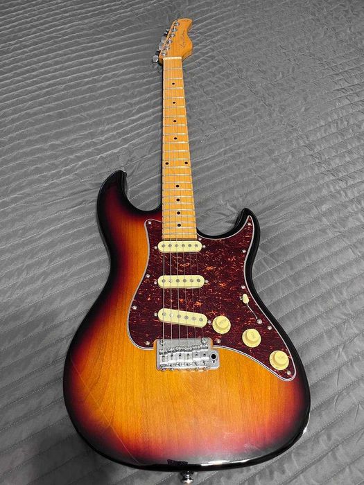 Sire Larry Carlton S5 электрогитара
