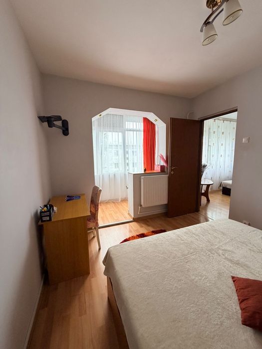 Închiriez apartament 2 camere, centrala proprie, Craiova - zona Școala 30