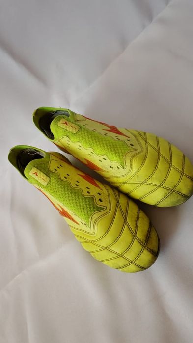 Бутсы Mizuno morelia