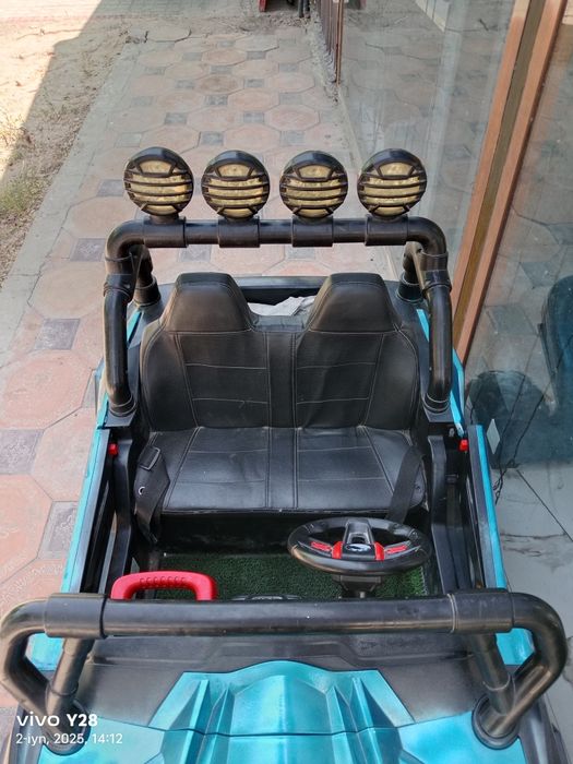 Mashina sotiladi kok jip