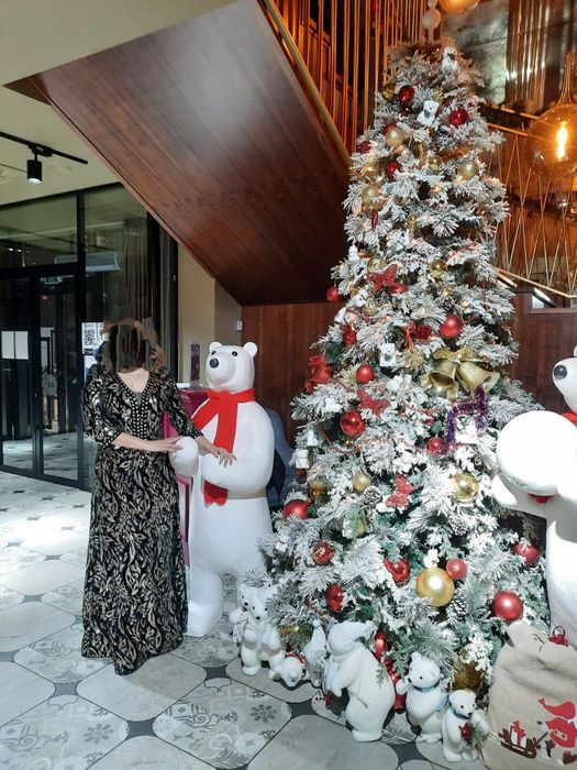 Продам платье блестящее