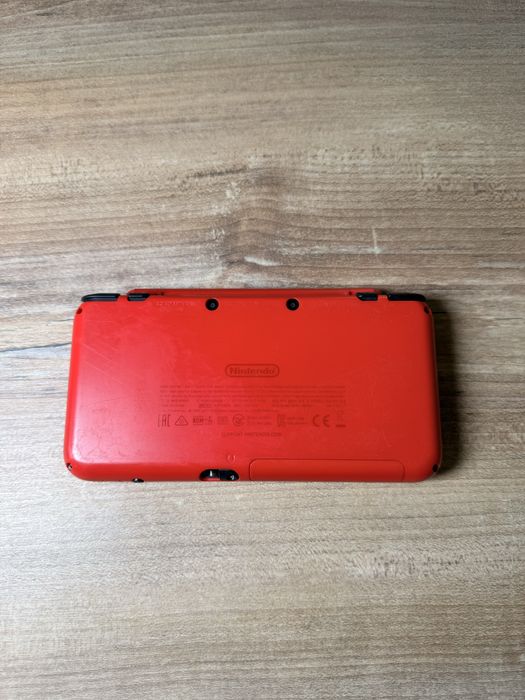 Nintendo 2DS XL Pokeball Rar