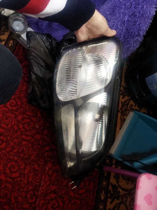 Субару б4 фары.      .