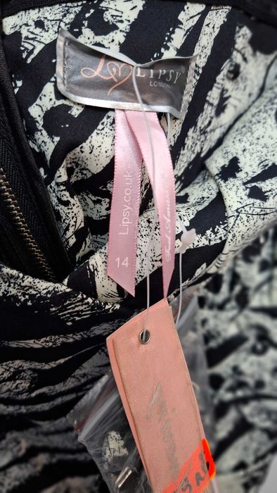 Lipsy London рокля с  бюстие и животински принт и набори EU 40