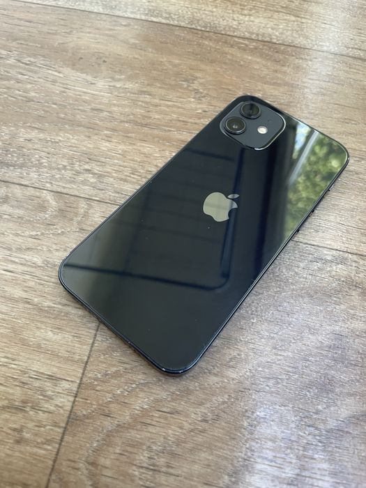 iPhone 12 128GB в идеале