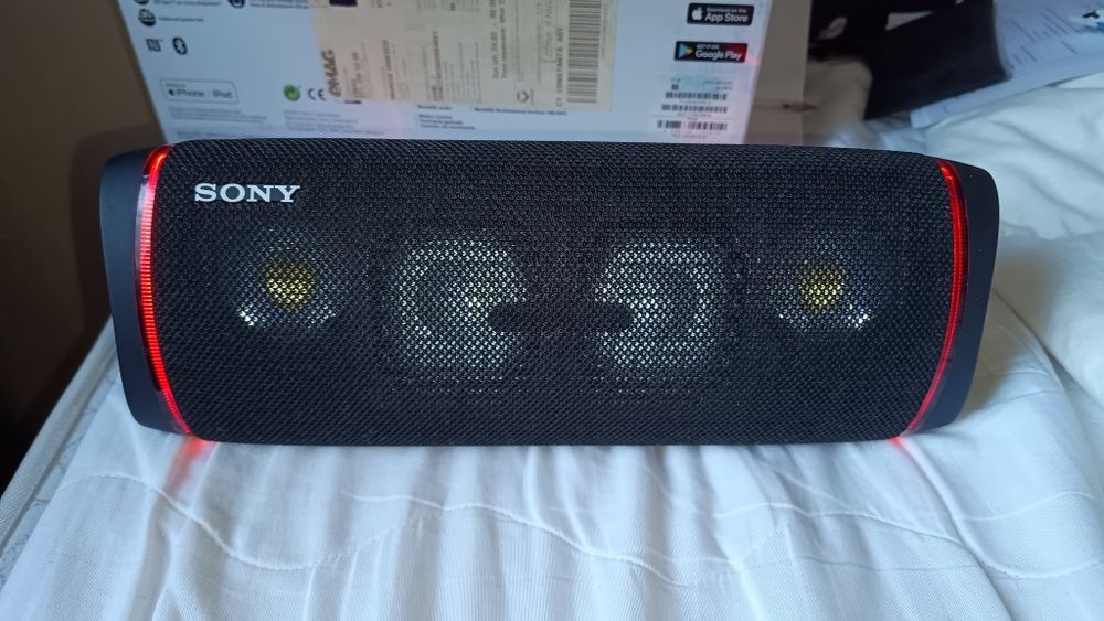 Vând wireless speaker Sony SRS-XB43