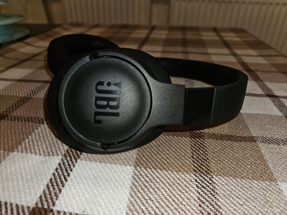Наушники JBL Tune 720ВТ черный