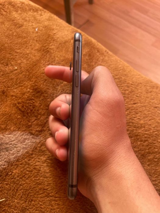 Iphone 8 baterie 100 scimbata cum 2 zile
