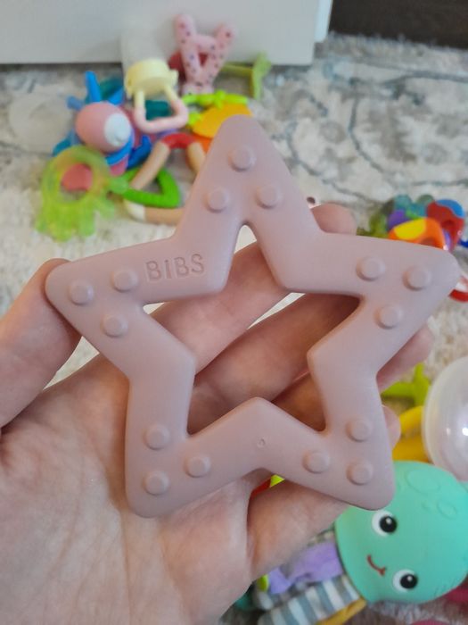 Для малыша резиновые игрушки