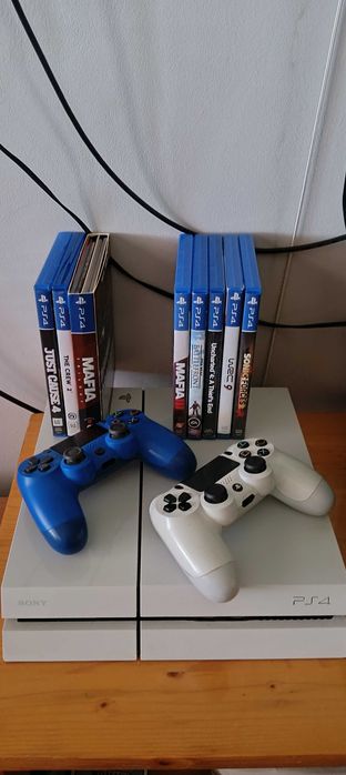 Sony playstation 4. 500 MB