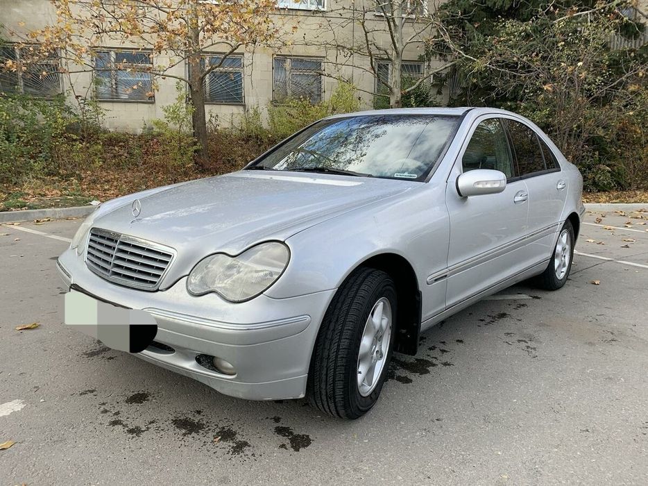 В продаже Мерседес  С 240. Евро 4.