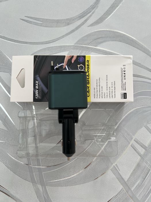Автозарядка USB в прикуриватель 12V