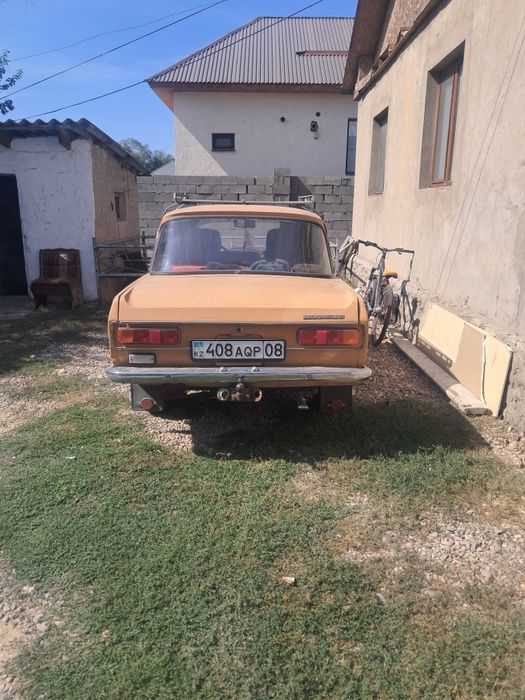 Продам автомобиль Москвич 2140