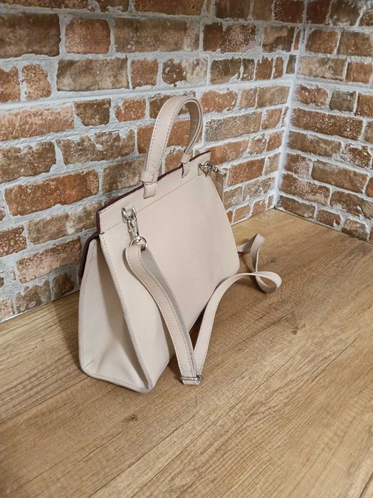 Дамска чанта естествена кожа