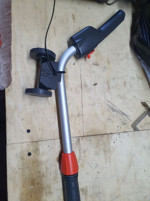 Дръжка за акумулаторна ножица Gardena.