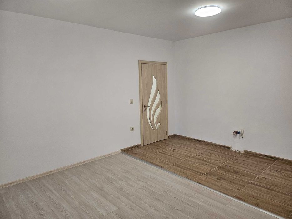 Продава се Тристаен апартамент в Варна, Трошево - 60 кв.м за 2432 €/кв.м - Снимка #4