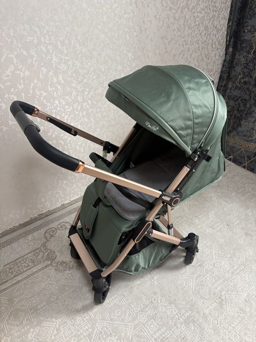 Продаю прогулочную коляску