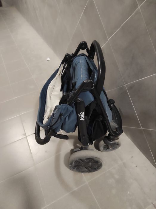 Детская коляска