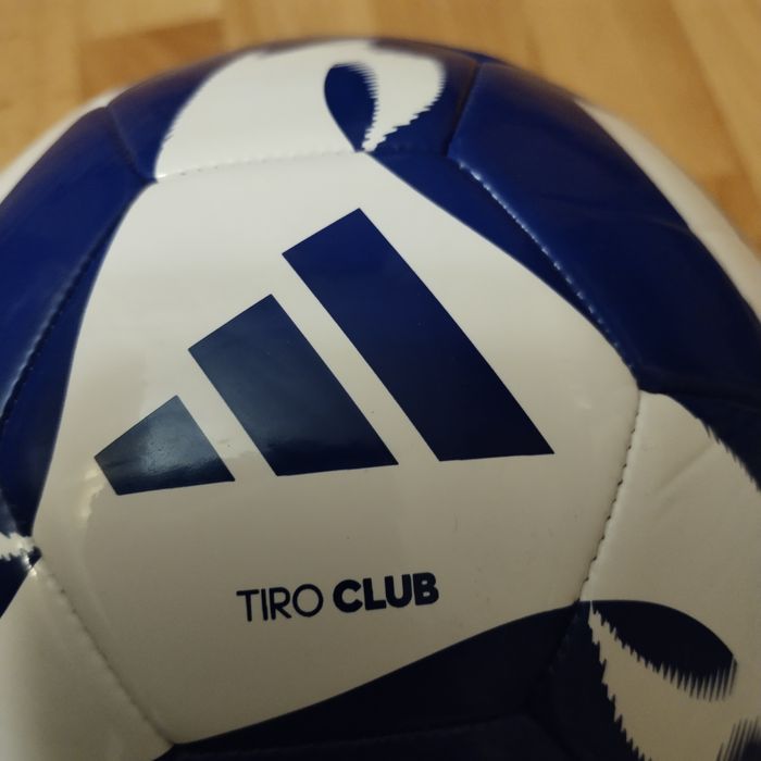 Футбольный мяч adidas Tiro Club, новый (оригинал, Пакистан)
