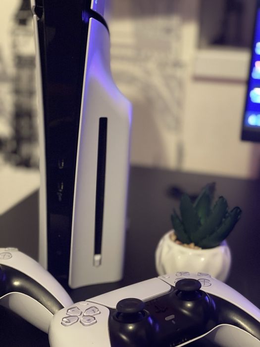 Playstation 5 1TB slim (disk edition) + FC27