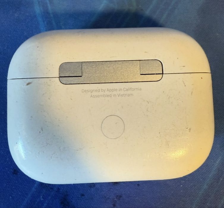 Apple Airpods 3rd Generation Model A2897 Lightning Charging Case