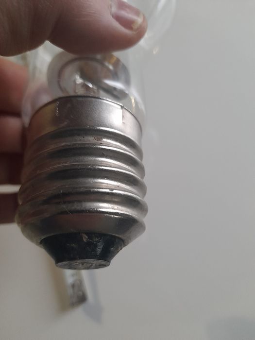 Удължител двужилен и голяма крушка 300 вата