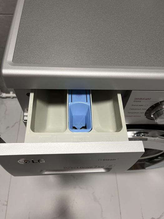Продам стиральную машинку LG