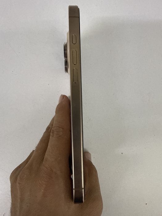 Продам iPhone 16 pro max 256 gb e-sim