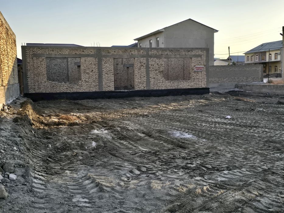 Продаётся недостроенный участок в городе Бухаре!