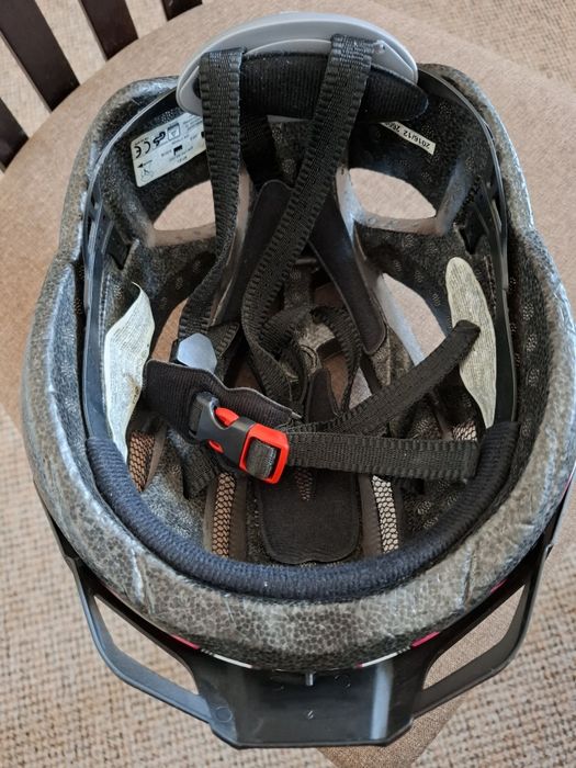 Велосипедна  каска