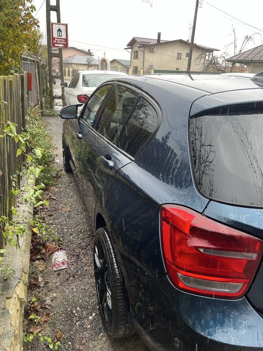 Vand Bmw seria 1 f20 Avariat/Defect