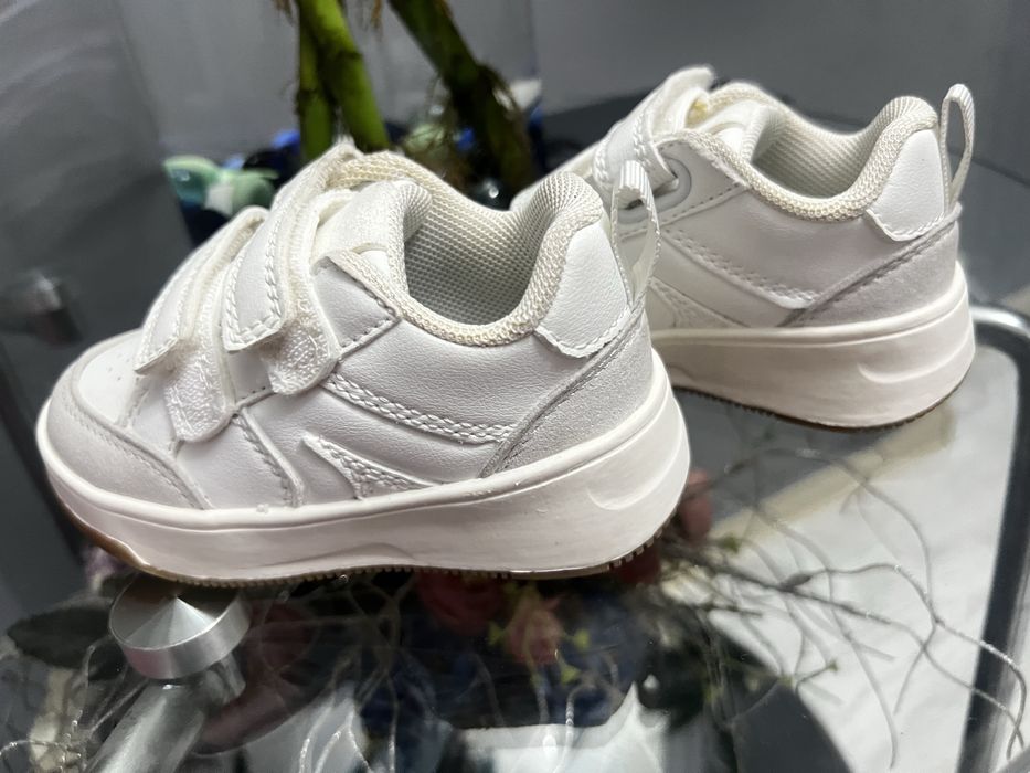 Детские кроссовки next