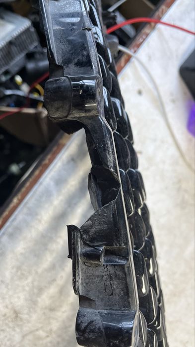 Mazda CX30 20- предна решетка