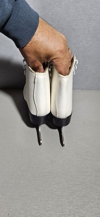 Patine 3095 gheata patinaj artistic American   marime 31  (20    cm lungime interioara).