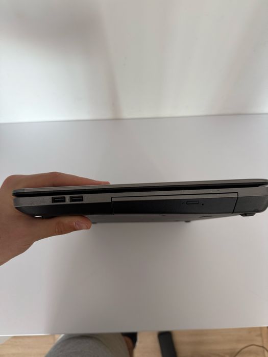 Laptop HP ProBook 4740s, Ecran Mare + Geantă și Accesorii, Componente Noi