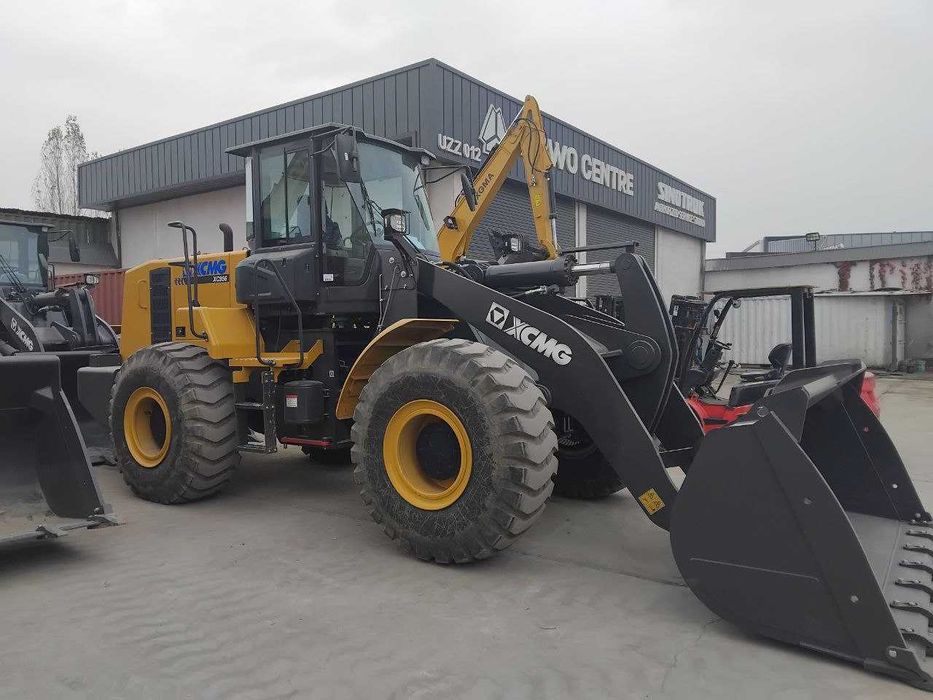 Погрузчик XCMG XC956, 3 м/куб, джойстик