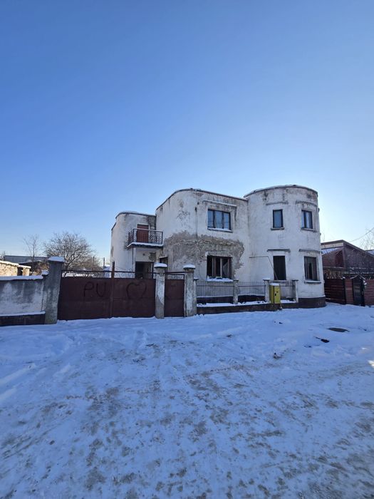 Casa cu mansarda in Bujac