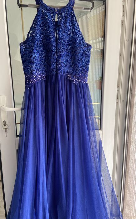 Официална рокля в тъмно синьо