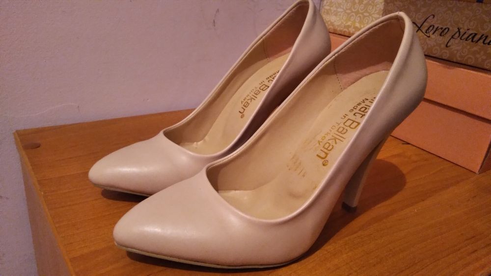 Туфли продается 37 размер