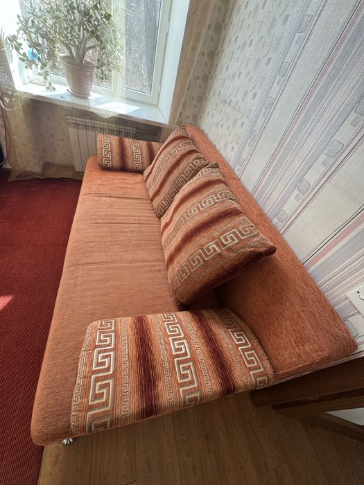 Продается диван-тахта