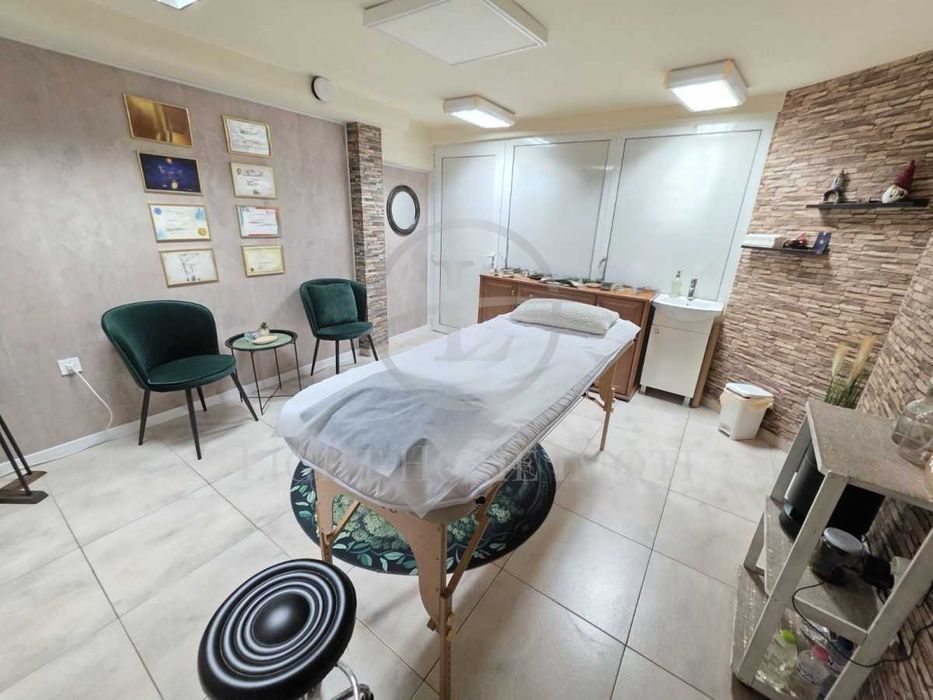 Продава се Магазин в Пловдив, Кършияка - 109 кв.м за 1253 €/кв.м - Снимка #12