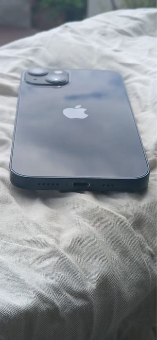 Vând Iphone 13.