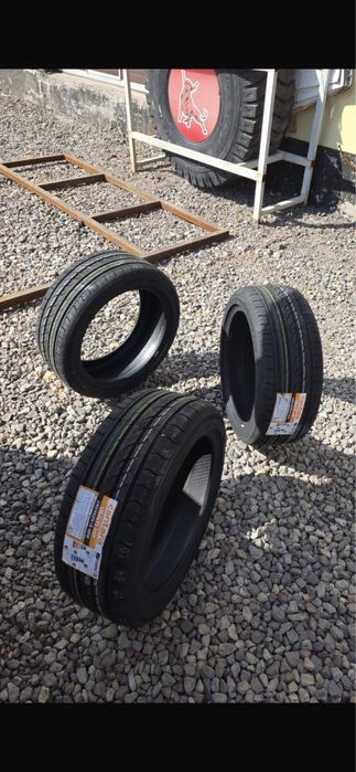 Продается шины 245/45/19