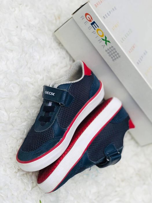 Adidasi baiat GEOX-marimea 28,inter18cm,piele,ca Salomon,Jordan,Nike