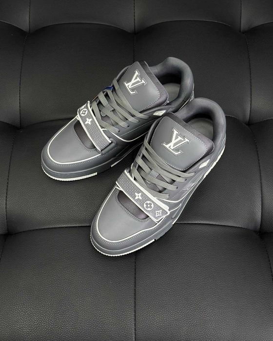 Adidasi Louis Vuitton Trainer Premium