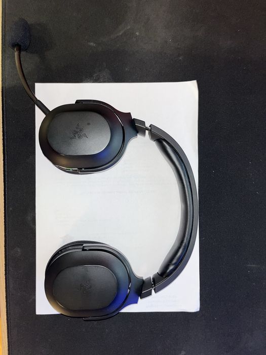 Vand casti Razer Barracuda X